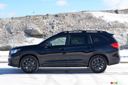 Subaru Ascent Onyx 2022, profil